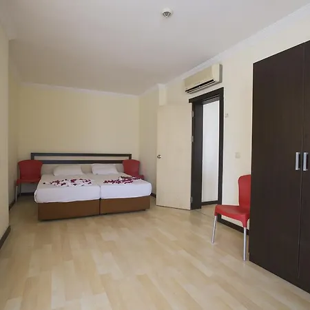 Orfeus Park Hotel 4*