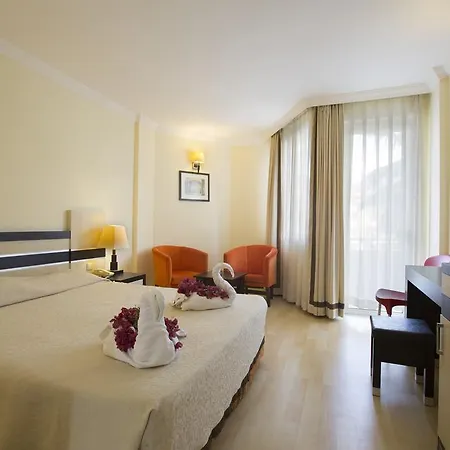 Orfeus Park 4*