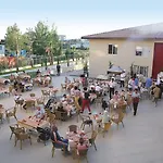 Orfeus Park Szálloda 4*